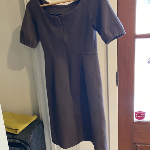 Banana Republic brown sheath short sleeve crew neck dress - Picture 2 of 10